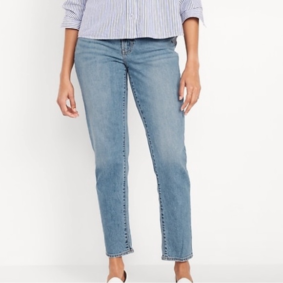 Old Navy curvy & tall Straight Leg Jeans - Picture 2 of 4